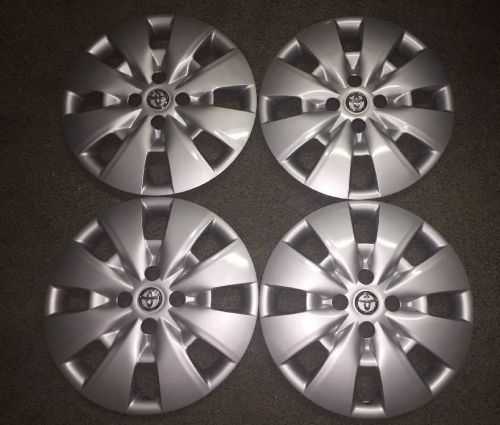 Set of 4 new 61154 toyota yaris hubcap wheel cover 2009 10 11 12 13 14 15