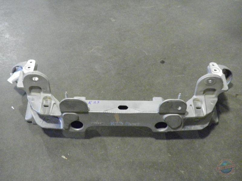 Suspension crossmember crown victoria 1009812 06 07 08 09 10 11