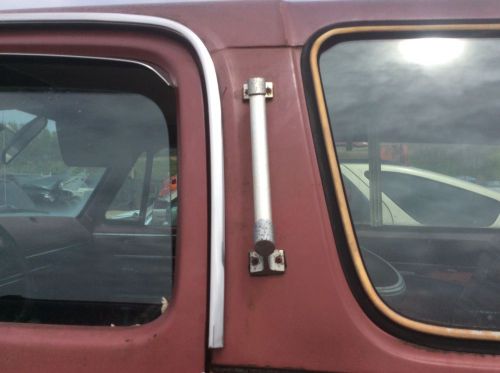 1979 plymouth trail duster left upper door handle