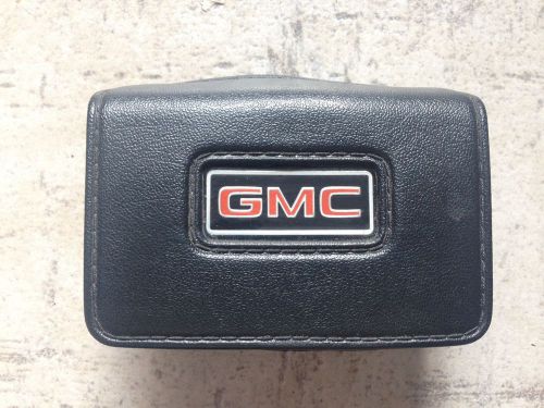 1973 - 87 gmc truck horn cap button excellent condition