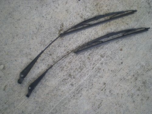Porsche 911 original wiper arms