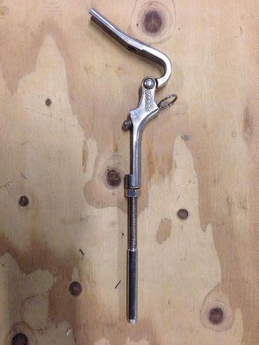 Lifeline gate clip pelican