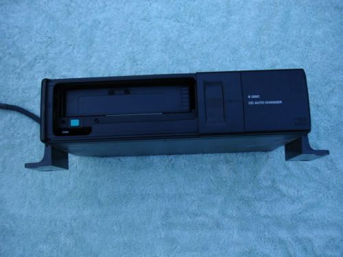 04760904ab chrysler cd changer with 6 disc magazine