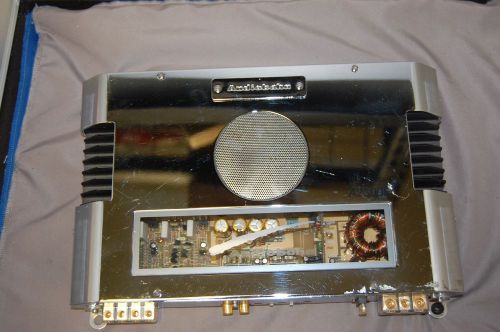 Audiobahn a2300e 210 watt car amplifier, nice sub amp in good tested condition