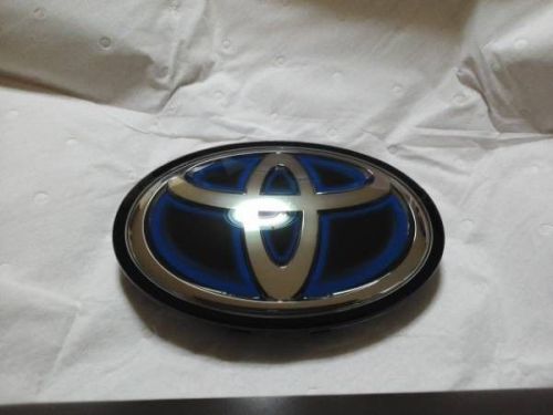 New toyota 53141-47012 5314147011 pre-crash emblem prius camry avalon highlander