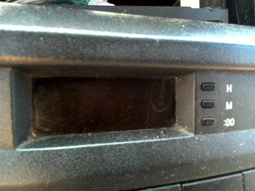 Sorento   2004 clock 476218