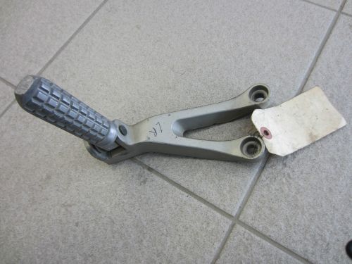 98 99 00 01 02 zx6r zx zx6 6r zx600r left rear  passenger peg bracket oem