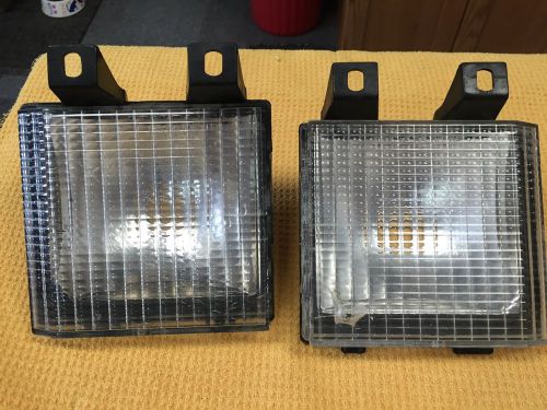 1983-1987 chevy gmc front grille parking lights oem