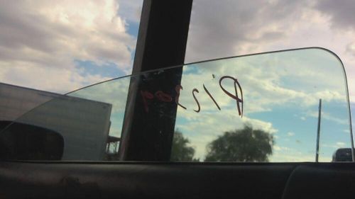 Front door glass/window chrysler sebring right 01 02 03 04 05