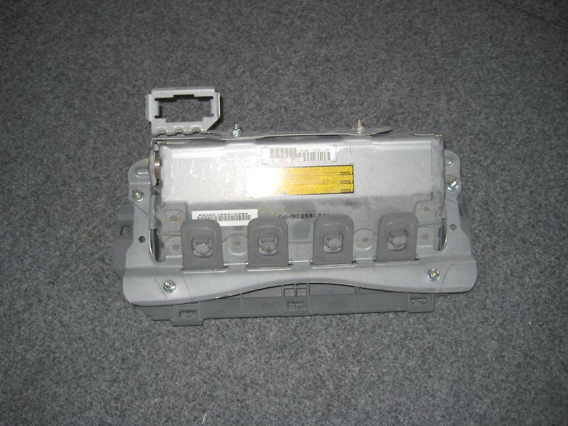 Find 09 10 11 12 13 TOYOTA SIENNA TUNDRA VENZA DRIVER KNEE AIRBAG AIR BAG OEM GRAY in Miami