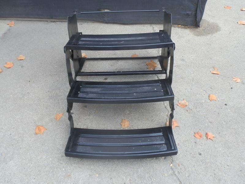 Rv 3 step curved ( used )