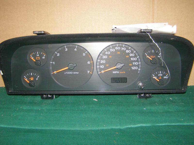 2002 2003 2004 jeep grand cherokee laredo & sport speedometer cluster 