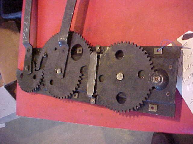 NOS NEW 756986 MOPAR PLYMOUTH ROAD KING COACH COUPE R/H WINDOW REGULATOR 38 39, US $99.99, image 3