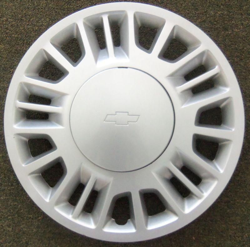 CHEVY MALIBU OEM WHEEL COVER USED EXCELLENT CONDITION FREE SHIPPING IN THE USA, US $29.99, image 3
