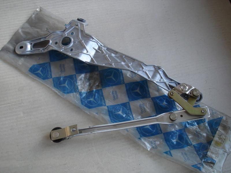 Mercedes Benz W201 Windshield wiper arm gearing linkage regulator 190 190E 190D, US $199.00, image 2