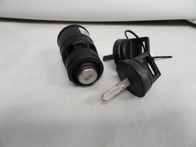 Find VOLVO PENTA IGNITION SWITCH W/KEYS 888001 MARINE BOAT in Franklin