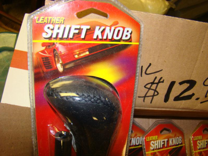 Autologix  leather shift knob  fits most cars