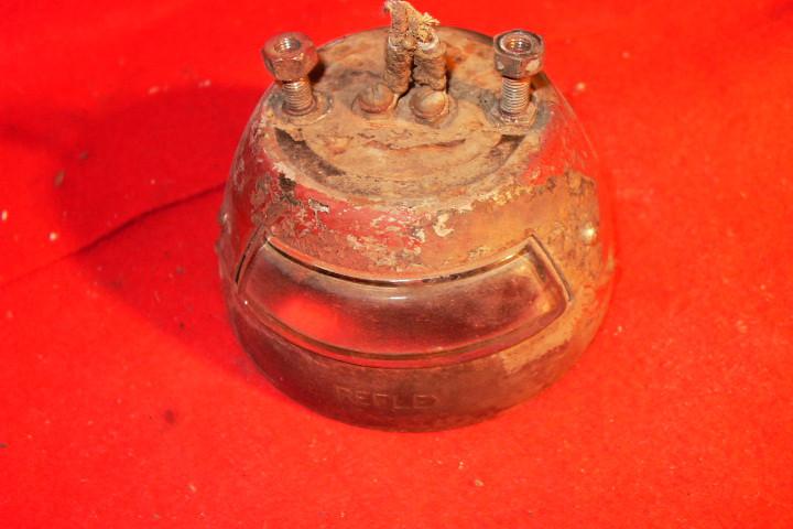 1931-32 chrysler tail light bucket