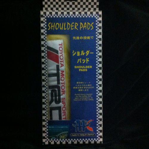 Apc set of trd emblem car seatbelt cover shoulder pads for toyota