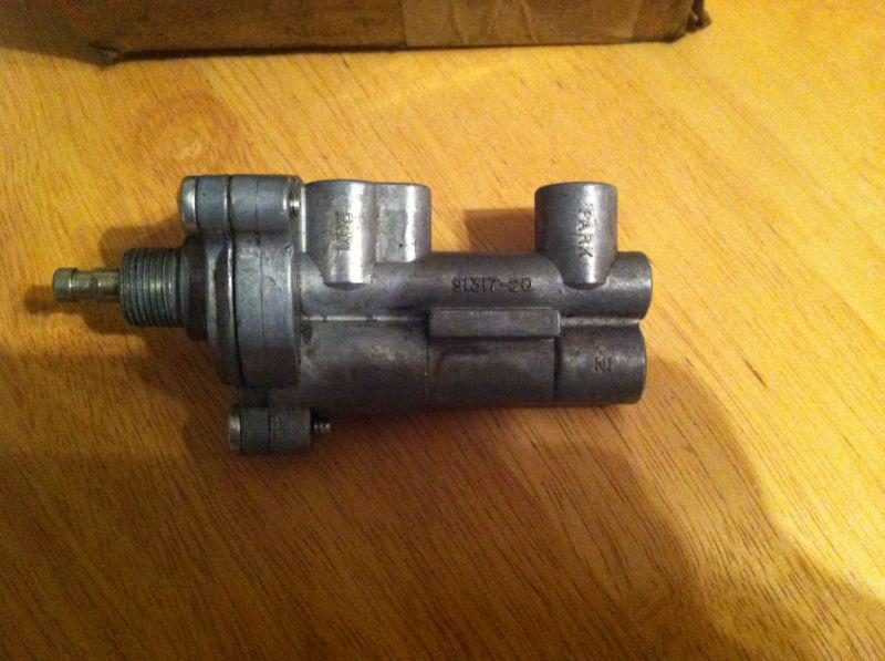 Sell Mack Truck AIR WIPER SWITCH 9131720 in pa, US, for US 5.00