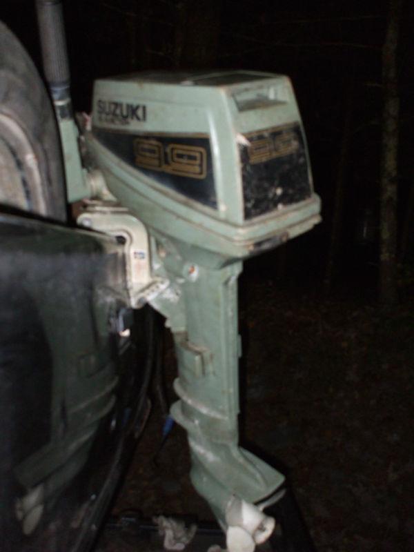 Sell SUZUKI 9.9 OUTBOARD MOTOR ELECTRIC START OIL INJECTION in Milford, Pennsylvania, US, for US