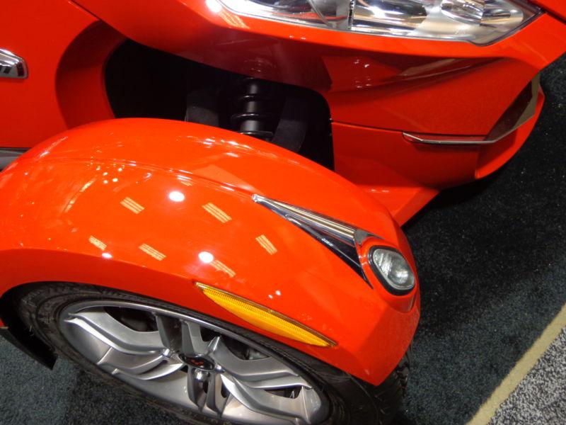 Can-am spyder rs & rt chrome fender accents set of 2