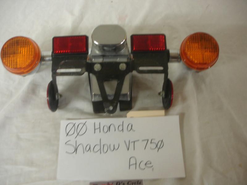 00 honda shadow vt-750 ace rear light bar with turn signals. good used oem