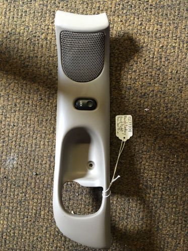 97-05 buick century right pass. front door inner handle trim lock(10277704 2-am)