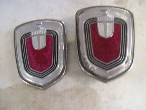Chevy monte carlo grill ornament emblem