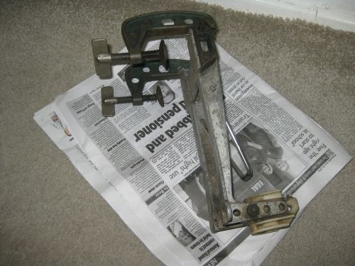 Seagull outboard motor mount mounting