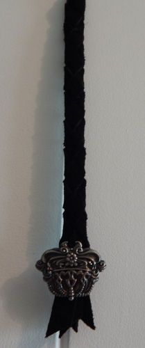 Peterbilt &amp; kenworth air horn pull, royal crown concho/ black leather