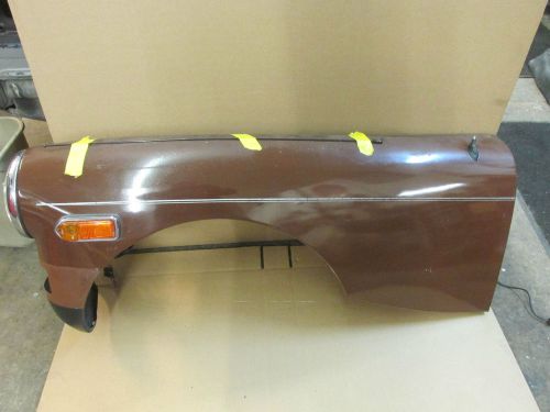 Mg midget 1500 75-80, original left front fender complete, gc!!