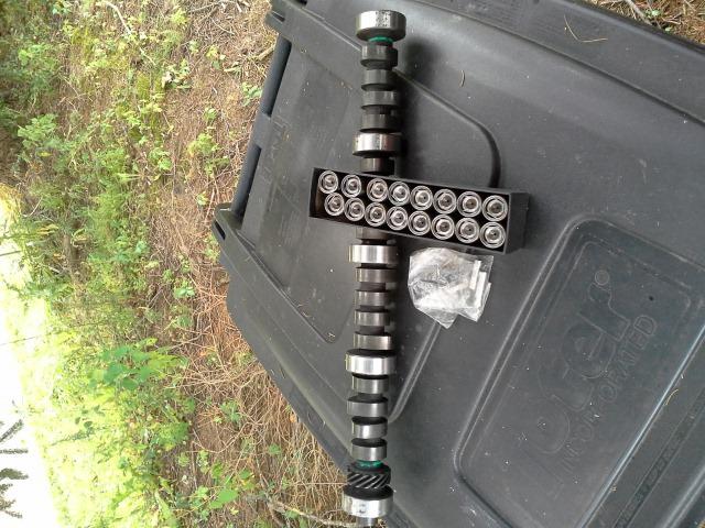 New ford 5.0 302 v8 camshaft & lifters
