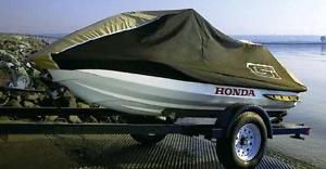 Slippery watercraft cover 4004-0163