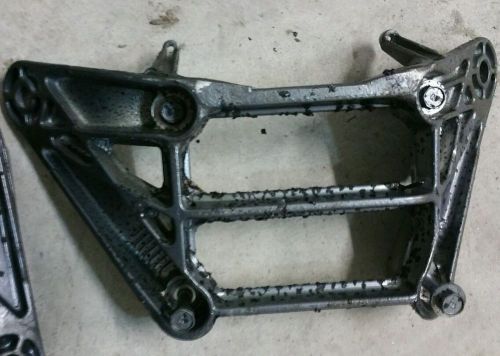 Yamaha jet ski wave runner raider venture 63m 1100 engine bed mount bracket rear