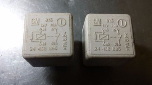 Gm relay 24 438 885 oem lot of 2