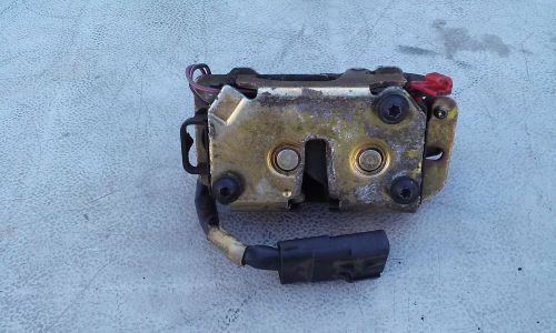 Chrysler town/country-caravan liftgate pulldown 2002-2006