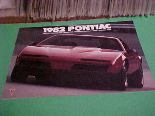 1982 pontiac automobile dealers sales brochure firebird grand prix bonneville+++