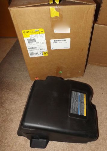 Nos oem 2007-2009 ranier, ssr,trailblazer air cleaner housing # 15919504