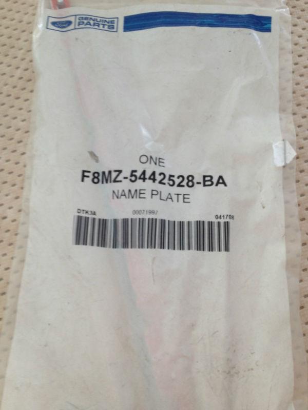 Oem grand marquis gs emblem f8mz-5442528-ba
