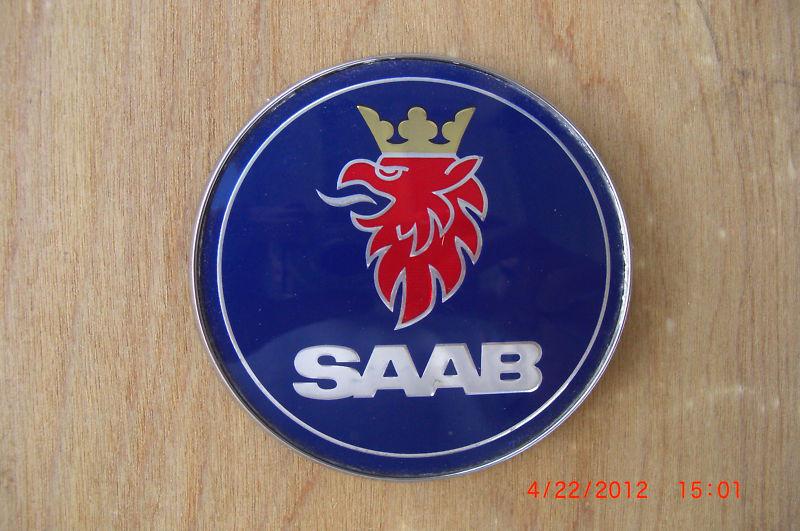 9-5 saab front emblem very  nice shape 