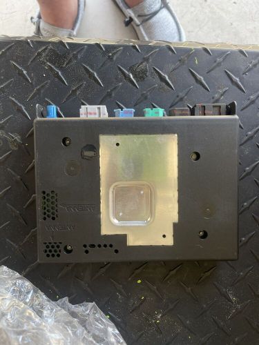 control box 2016 GMC Sierra 1500SLT, US $300.00, image 2