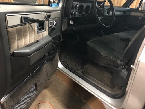 1983 Silverado K20 Clear title, 350, 700R, New paint 17 S silver, 4x4, NO DAMAGE, US $23,000.00, image 7