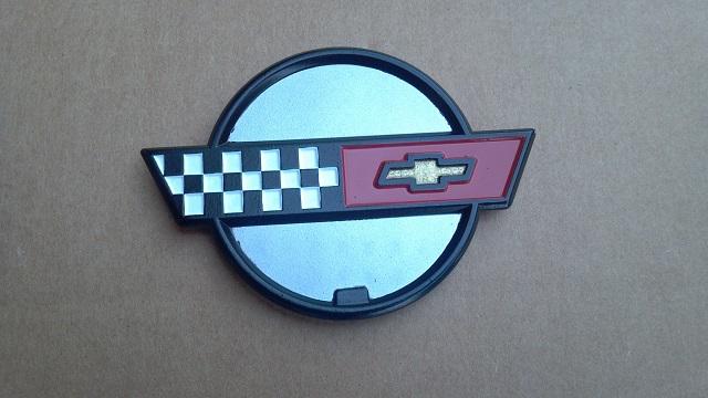 Corvette emblem new 85-90 valve cover 86 87 88 89 1985 1986 1987 1988 1989 1990