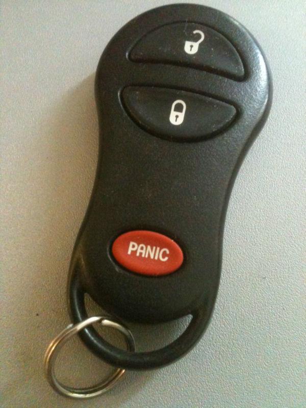 01 - 03 chrysler town & country voyager keyless entry remote gq43vt17t