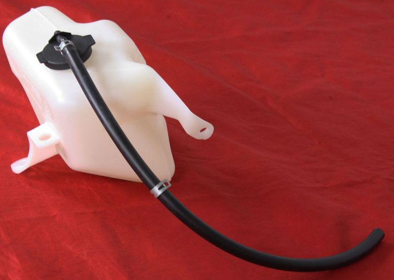Sell Coolant Reservoir Radiator Water Overflow Tank Bottle Assembly in