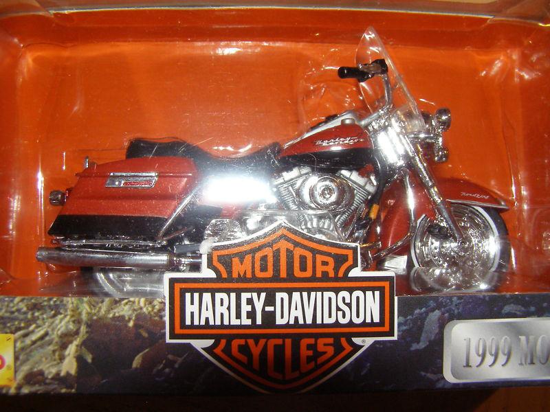 Harley '99 road king - red & black -  1:18 - series 6