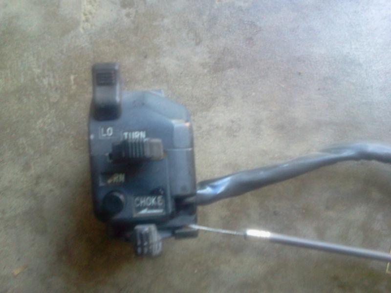 Sell 1982 yamaha virago xv 750 headlight, blinker, horn switch with choke lever in Clinton, Iowa