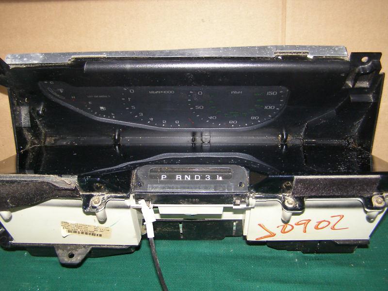 1999 2000 lincoln continental speedometer cluster   column shift