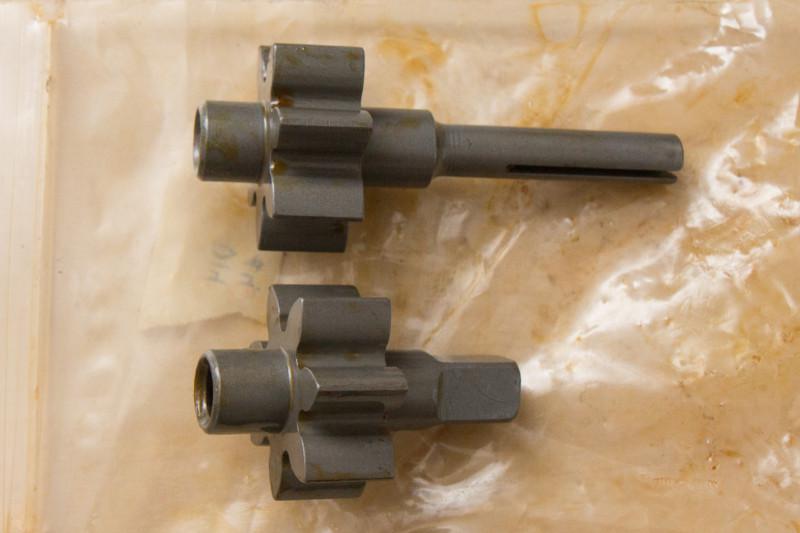 Continental c-75 - o-200-12 oil pump gears (ex condition)